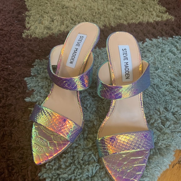 Steve Madden - Picture 1 of 3
